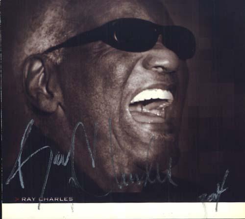 raycharles01.jpg - Ray Charles (* 23. September 1930 in Albany, Georgia; † 10. Juni 2004 in Beverly Hills, Kalifornien; gebürtig Raymond Charles Robinson) war ein US-amerikanischer Musiker, dessen Karriere mehr als 50 Jahre dauerte. ca. 14,5 x 15,5 Original Fotopapier 199 € (Datum ist Todesjahr 2004 !!!)